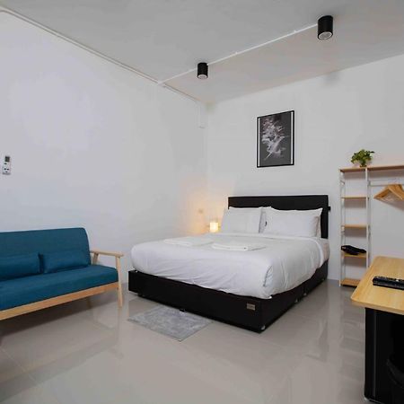 Laewan Guesthouse Baan Tai Exterior photo